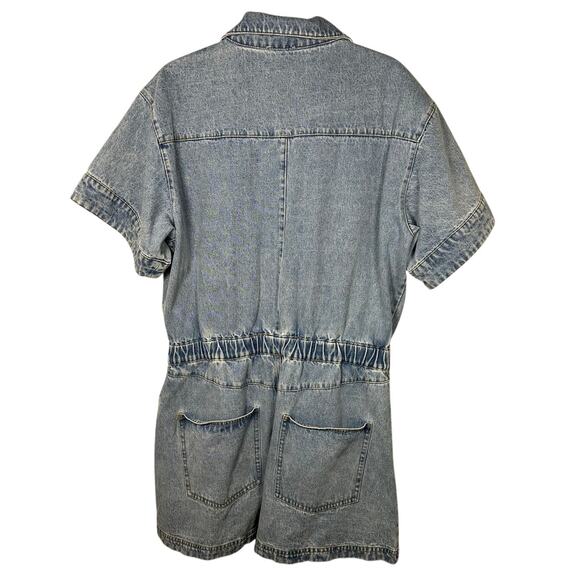 WeWoreWhat Blue Denim Short Sleeve Zipper Front Romper Women's Large - Picture 3 of 8